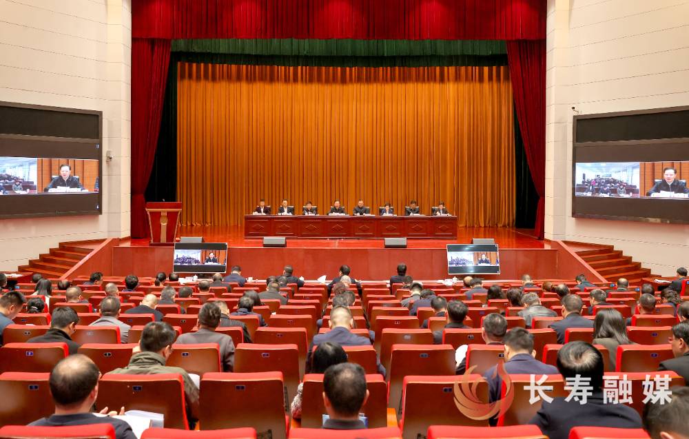 江夏在区委农村工作会议上强调：在全市纵深推进城乡融合乡村振兴示范区建设取得新突破中扛起大区担当